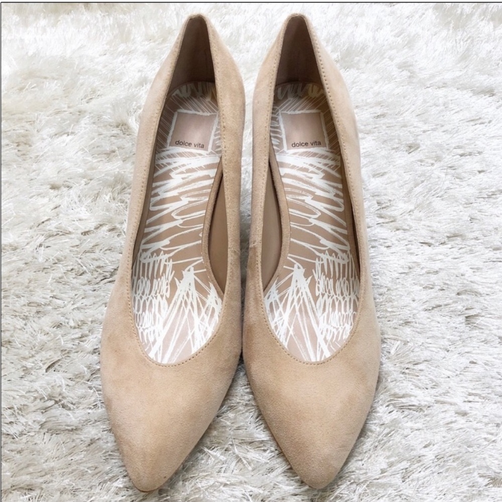 Dolce Vita tan suede pumps 9.5